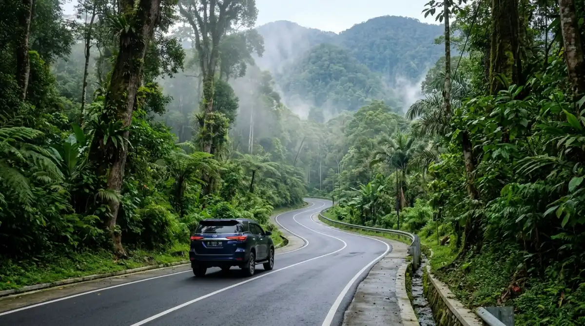 Rute menuju kawasan perkemahan alam pegunungan