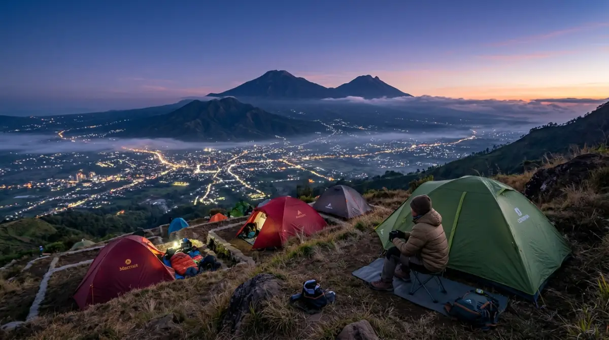 Camping ground di lereng Panderman Malang