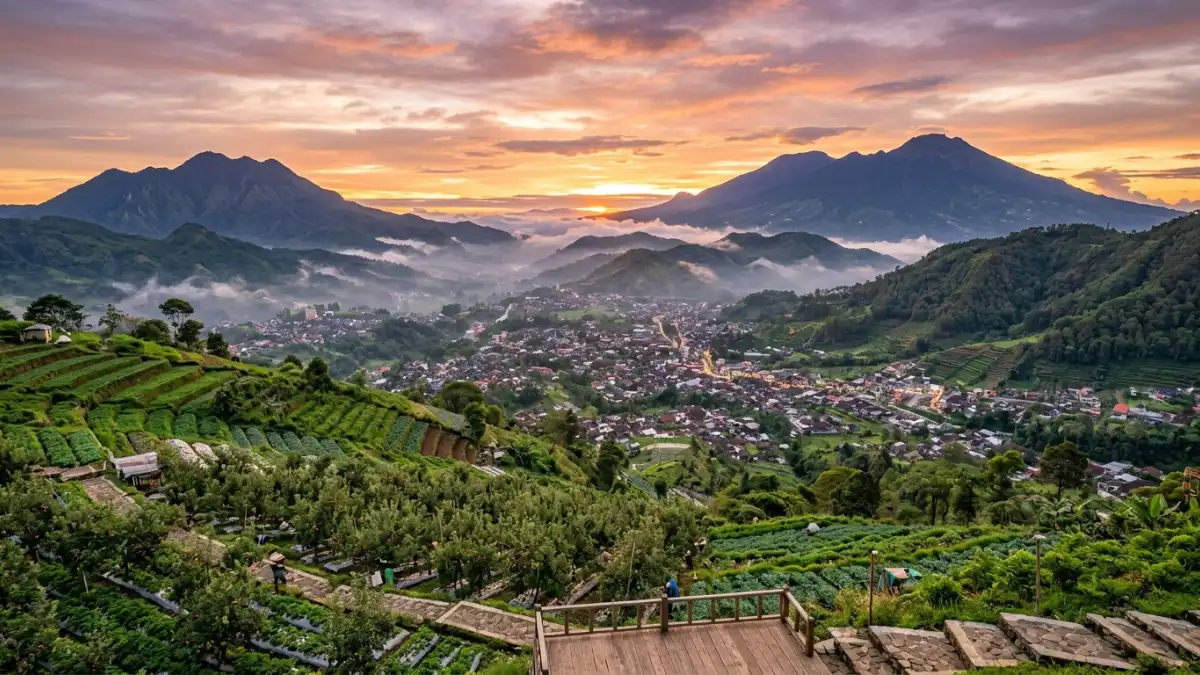 Pemandangan Kota Batu dari Kusuma Agrowisata